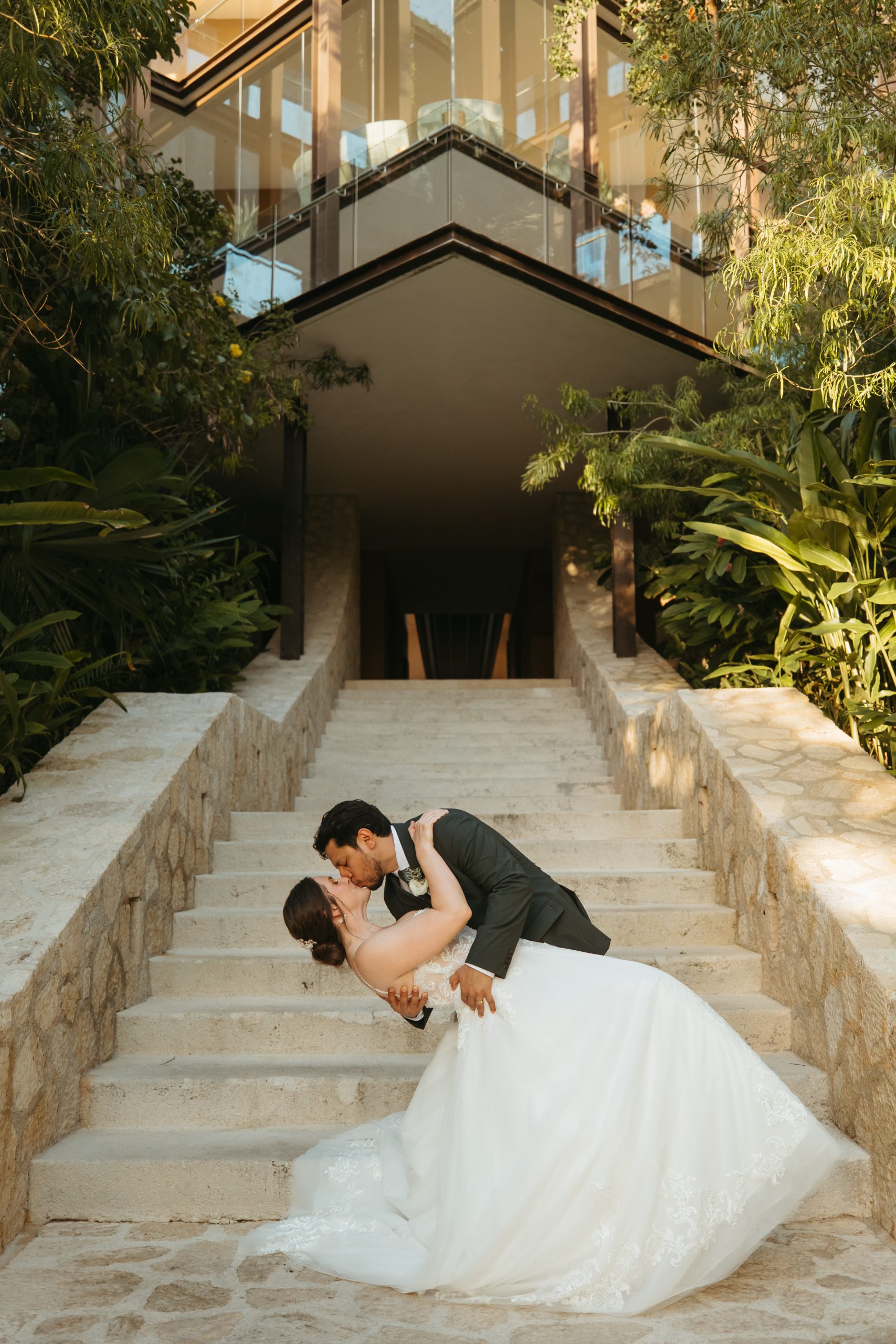 Cameron Lee Photos Hotel Xcaret Arte Wedding for Yellow Umbrella Events