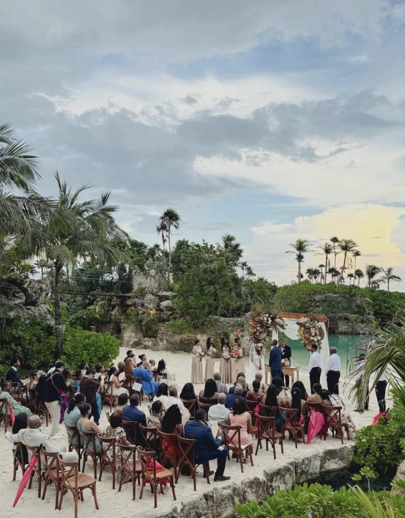 Hotel Xcaret Mexcio wedding, Julie Roman photo for Yellow Umbrella Events