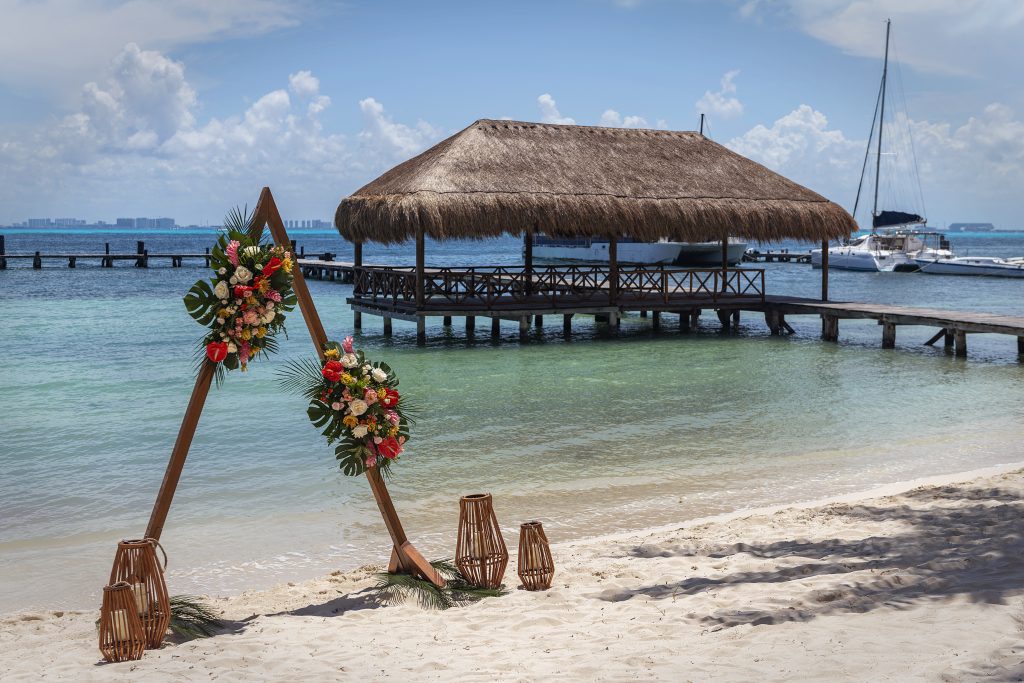 Almare Isla Mujeres for Yellow Umbrella Events