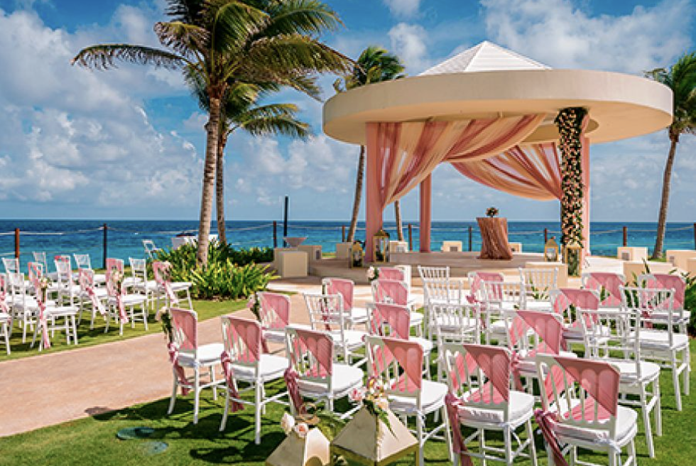 Hyatt Ziva Cancun for Yellow Umbrella Travel